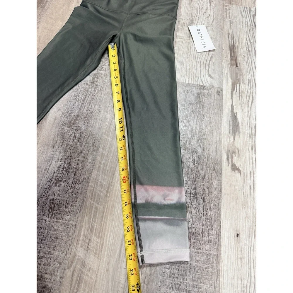 ATHLETA Ultra High Rise Elation 7/8‎ Tight Size XS Ombre Olive Powervita NEW